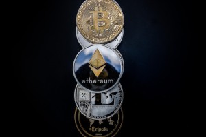 Bitget交易所有隔夜费吗？一篇读懂持仓过夜的成本