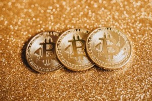 《纽约时报》版权案新进展：法院勒令OpenAI提交2000万条ChatGPT对话记录