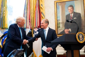 美国证券交易委员会（SEC）曾对加密货币采取强硬态度。但在特朗普再次当选后，其态度有所缓和。