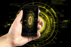 以太坊与EOS，两大公链巨头的路线之争与生态演进