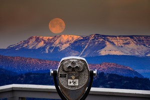 EOS会复制以太坊的价格神话吗？深度解析两大公链的异同与未来